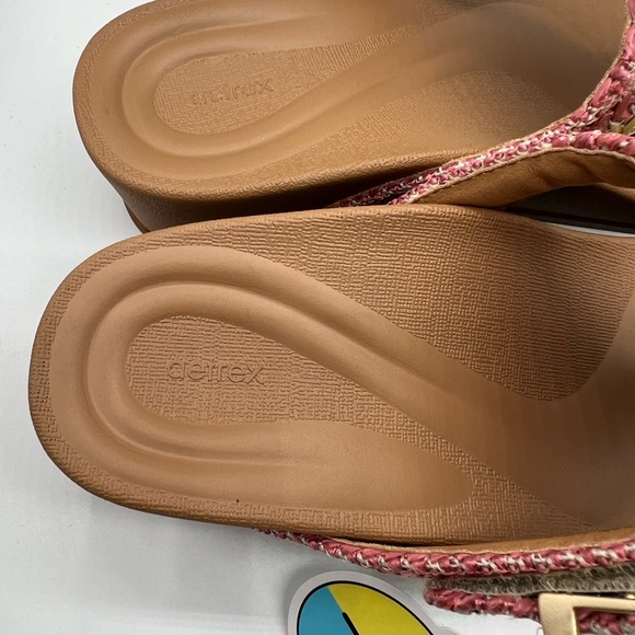 Aetrex Women Thong Kate Tan Sandals 10.5-11 Arch Support Heels NEW IN BOX - Picture 6 of 13